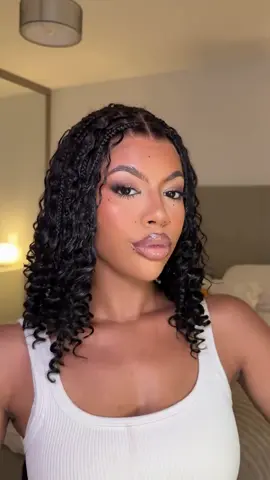 Proof that less really is more 🔥 @inezblanchettee rocked self-adhesive 'GoGetter' as a half lash and we can’t get enough 🙌 @sephora