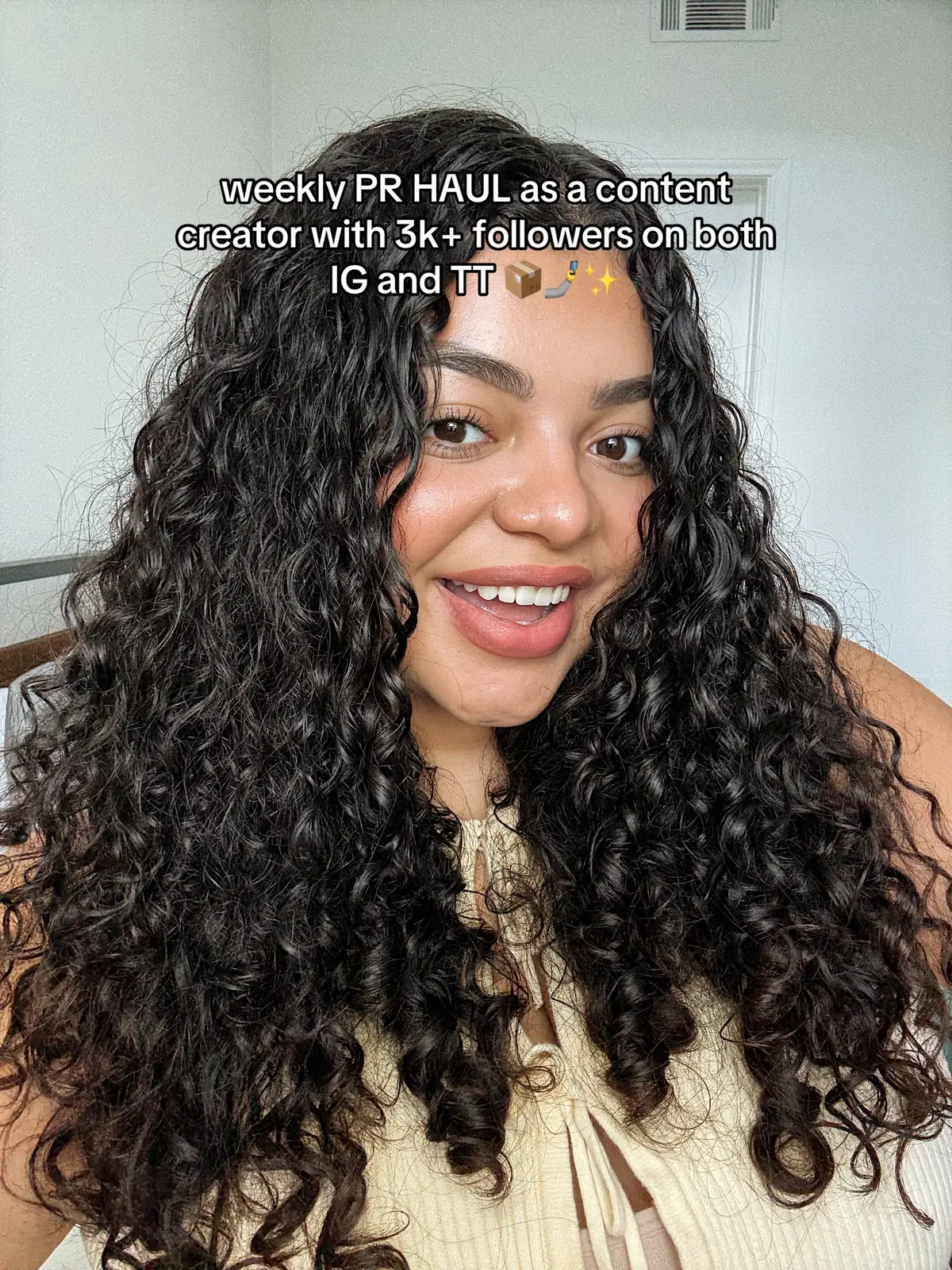 I’m endlessly grateful that content creation has become my everyday job. The journey hasn’t been linear—but then again, what journey ever is? Every day I get to learn, grow, and have fun doing what I love. The best part? Sharing this path with so many incredible fellow creators. 🩷 Huge thank you to these amazing brands for their generosity and kindness—feeling so blessed by all these goodies! ✨ @the crème shop @Dr. Groot @The Face Shop US @origenfragrances @COVERGIRL @Morphe Cosmetics #prunboxing #smallcontentcreator #nanoinfluencer #community #latina 
