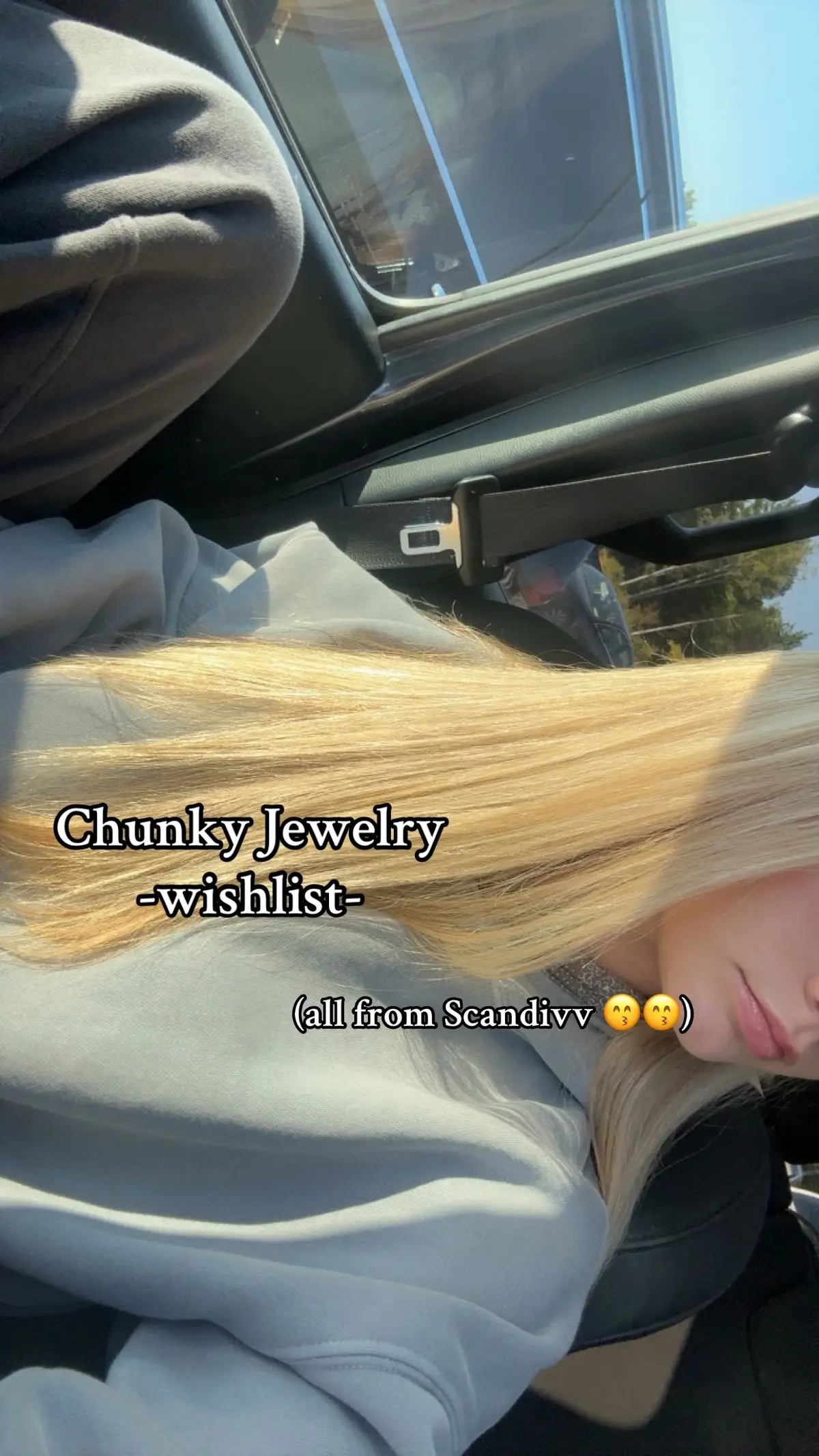 @Robin #jewelry #goldjewelry #chunkyjewelry #wishlist #scandivv 