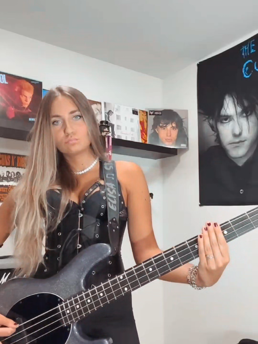 ... Can you put a price on peace? 🏳️‍🌈 PEACE SELLS...☠️🖤  Megadeth 🖤 Bass cover🔥 #megadeth #peace #musicman #bassist #metal
