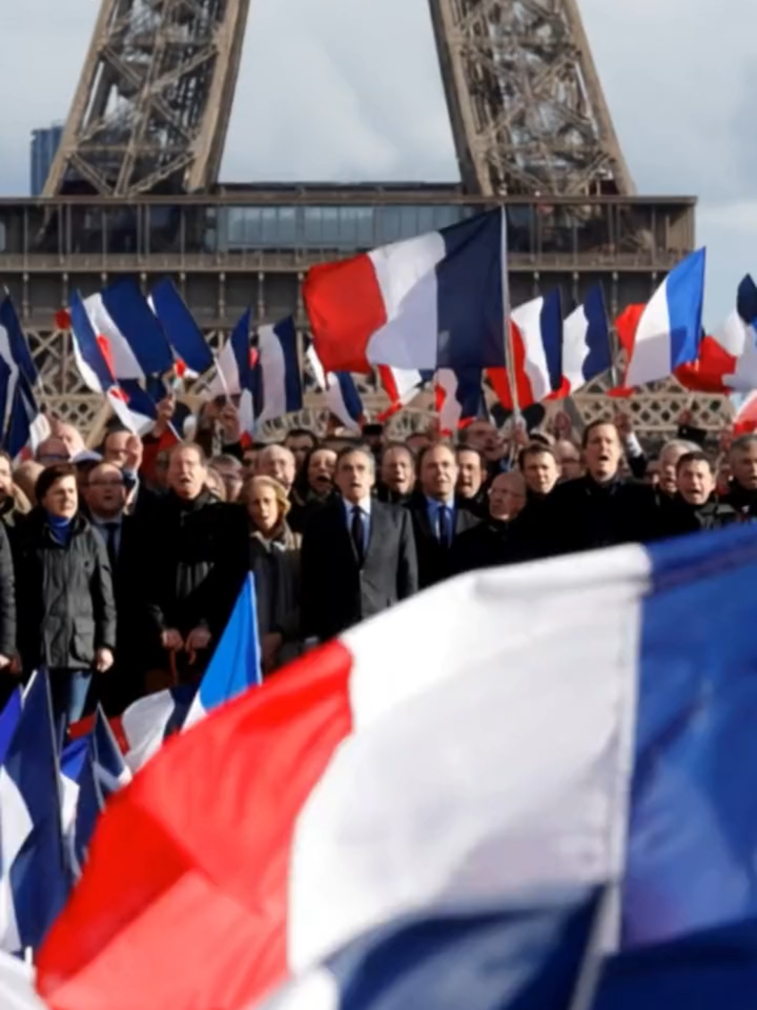 ❗️« Les syndicats horrifiés par la politique de Macron.» Actualités du 19 septembre 2025 #france🇫🇷 #france #freefire_lover #friends #police #politics #politica