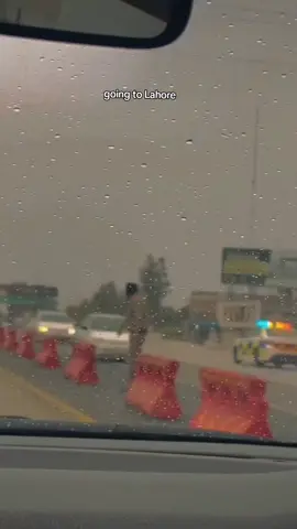 going to Lahore 🫰🌧️#itshumi #foryoupage 