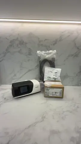 CPAP replacement parts don’t last forever! If you use them nightly, they wear down, just like your favourite clothes do if you wore them every single day. Regularly replacing makes your therapy cleaner, and more effective. 💧 Humidifier tub → every 12–18 months 🧼 Filters → every 3 months 😷 Mask → every 12 months 💨 Air outlet → every 6-12 months ➰ Hose → every 12 months Dusk till Dawn has you covered drop in to one of our clinics…Gympie, Maroochydore and Noosa to update your next part.