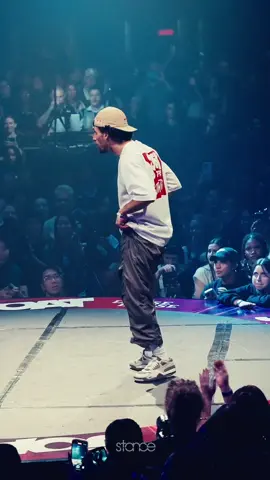 Next challenge at #joatfestival : only footwork  @Stance  #fyp #freestyle #hiphopbattle #majidkessab 