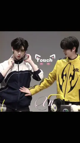 vi un comentario que decía que cuando gyuvin le agarraba la pansita ricky hacía como los gatitos #ricky #zb1 #kpopfypシ #fyp #rickycidio 