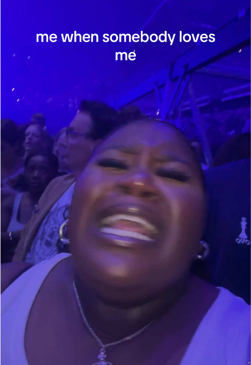 the crowd is just too quiet for me☹️ #somebodylovesme #drake #sss4u #pnd #drakeconcert 