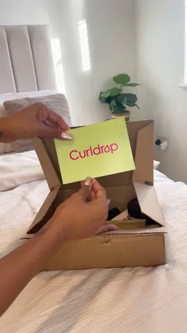 @Curldrop coming through with so many goodies 😍💕 #curldrop #curlygirl #curlyhair #curlyhairproducts #curlyhairessentials 