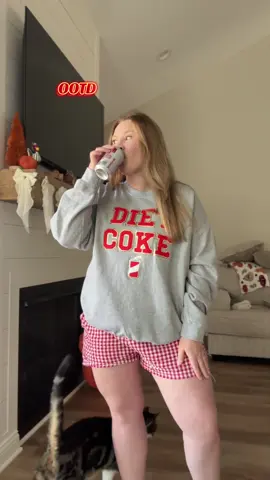 ❤️🥤 #tiktokshop #pullovers #dietcoke 