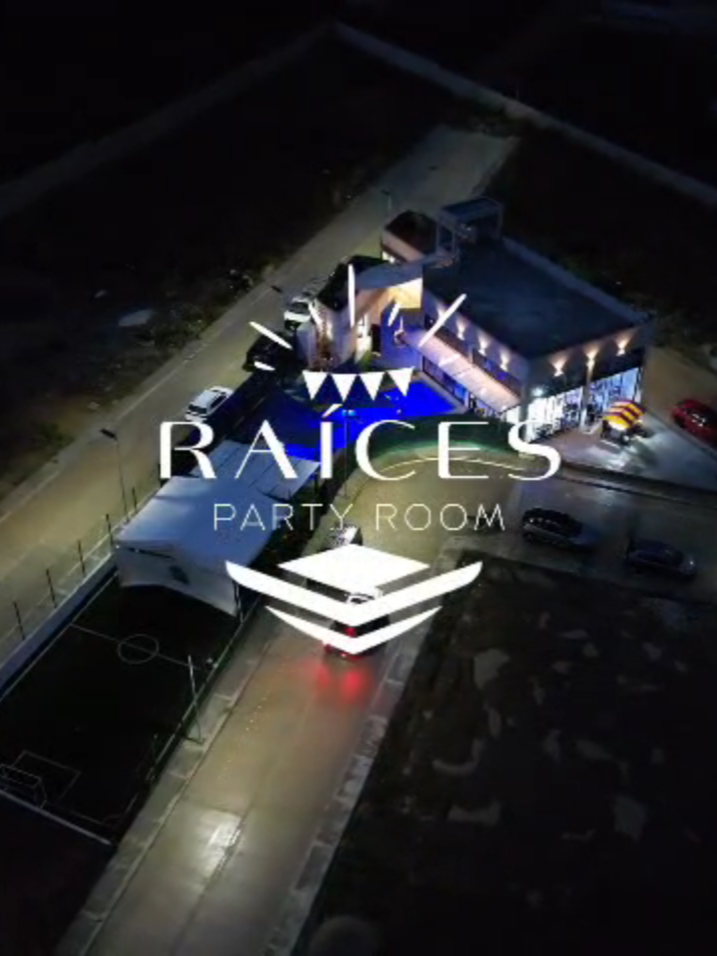 🥂 En Raíces Party Room cada ocasión se vive con estilo. Dale a tu celebración el lugar que merece 👉 www.raicespartyroom.com #eventos #salón #fiestas
