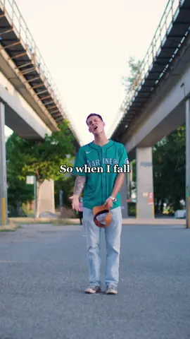 Send this to someone who’s always had your back #singing #singersongwriter #newmusic #mom 