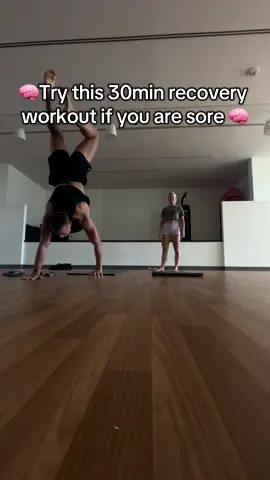 Full recovery workout 🔋 Try this when you’re sore or on an off day, it’s good stuff 🏆 Thank you @jaderenaud7 for participating 😘 #recovery #athlete #couple #mobility #yoga 