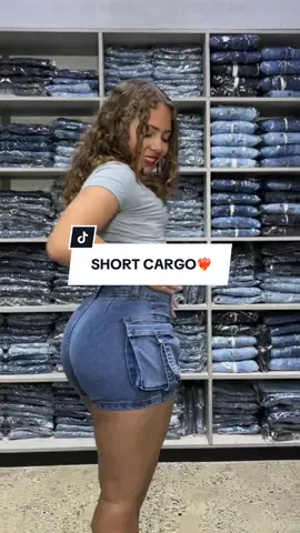 Nuevo ingreso ❤️‍🔥 SHORT CARGO CLÁSICO disponible en color: azul, celeste, hielo y plomo. Visítanos en la galería guisado av.28 de Julio, interior 211 - piso 2 o escríbenos al WhatsApp 940 660 842  En Ibiza jeans “siéntete cómoda, luce increíble”💕 . . #fyp #paratiiiiiiiiiiiiiiiiiiiiiiiiiiiiiii #viral #emprendimiento #jeans 