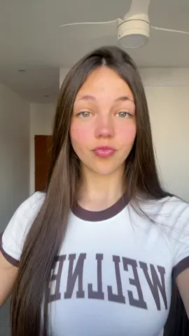 Siempre resaltó😉 #fyp #comtur⚡ #tranding 