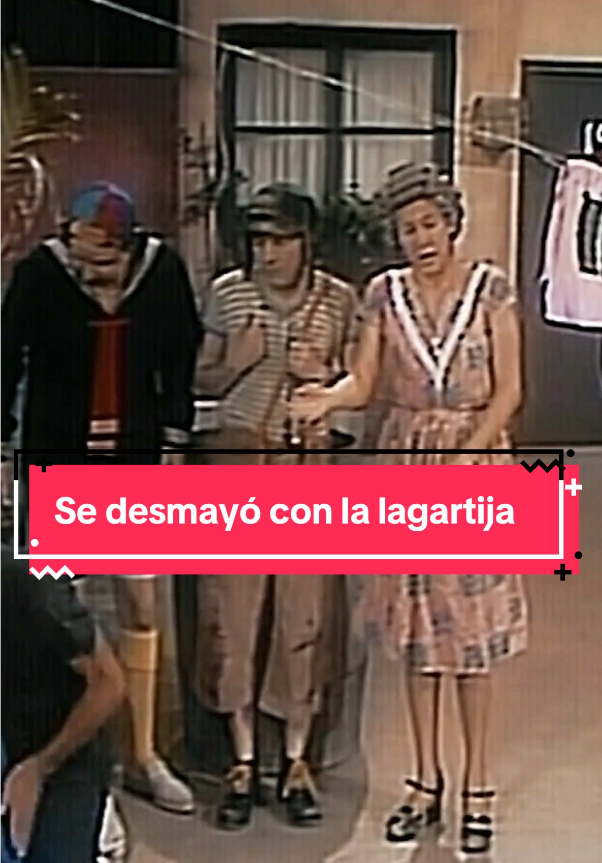 Desde hace mucho tiempo está enamorada de él 🤭😱😂 #ElChavo #ElChavoDel8