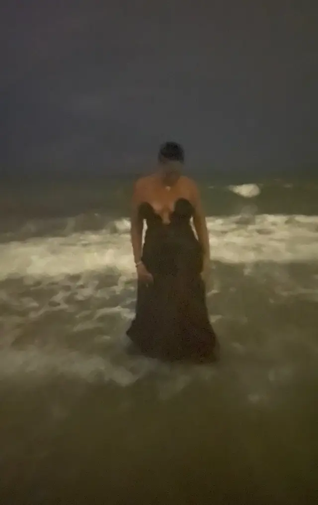 You deserve the world, baby girl go out and get what’s yours!!! #life #balance #4amafterclub #oceanjunkie #floridagirl 