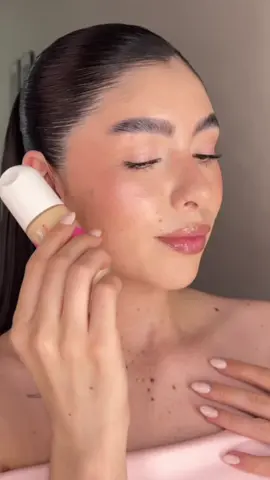 blurred, soft, and seamless 💖 @Kellygoba #porefessional #foundation