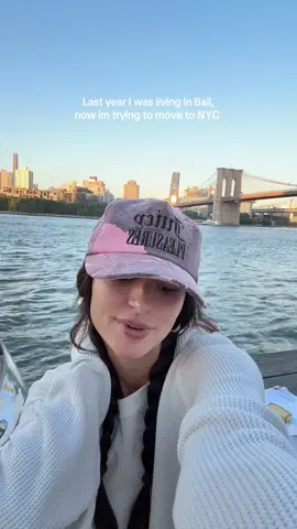 every family has one daughter like this 🤝 #livingabroad 