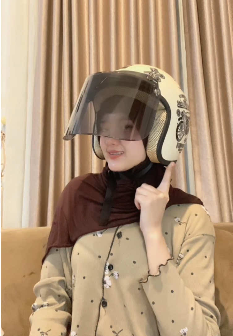 Gasss touring pake helm baru hihi🤪 #helmbogo #helmbogokekinian #helmmurah #helmwanita #foryoupage 