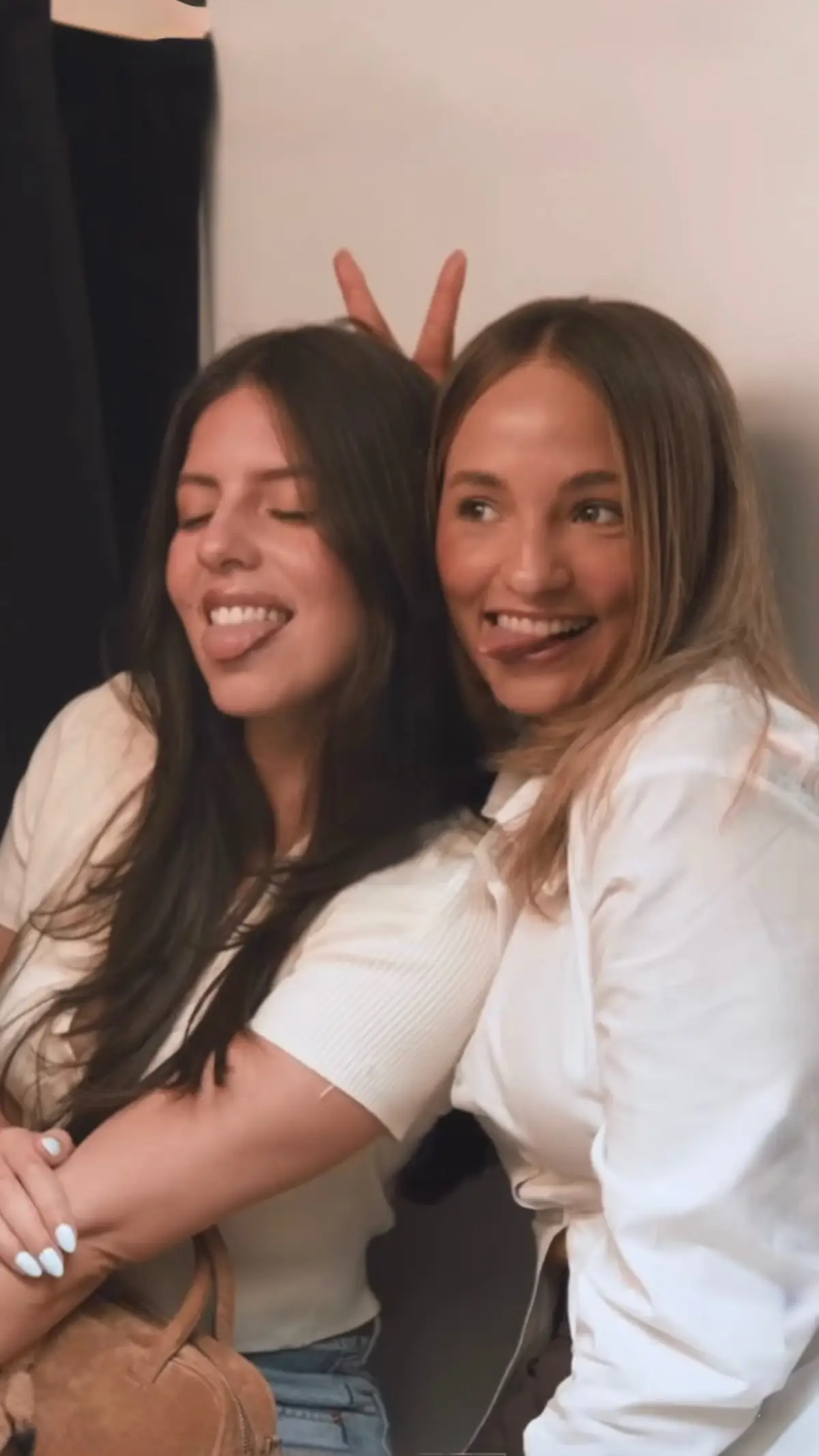 Photobooth Memories 🤎🍂✨@Lauragar_c #photobooth #memories #friendship #thingstodo #fyp 
