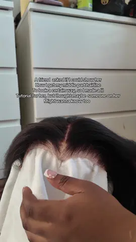 Hope this helps @iamcarosade! #middlepart #nobabyhairwiginstall #wigtutorial 