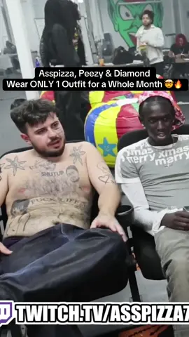 Asspizza has been wearing the same pair of jeans for atleast 10 years now😂 #peezy #diamond #asspizza 