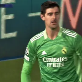 Defesas incríveis do Courtois, o GOAT 🐐🧱 #courtois #defesas #goalkeeper #futebol 