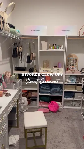 Let's start showing up as the best version of ourselves not for anyone else but for YOU!☺️ #closetcleanout #closetdeclutter #divorceglowup #closetorganization #divorcetok 