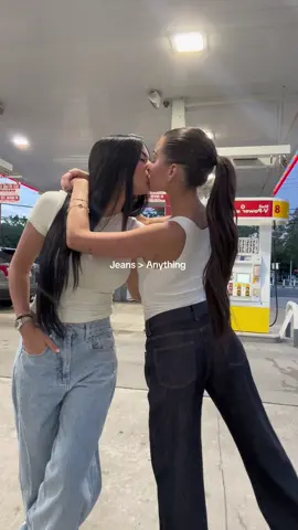 Stealing her outfit after this #wlw 