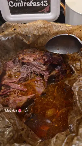 Carne de res al horno a mi manera Ingredientes: Diesmillo de res,sal,pimienta,paprika ahumada, perejil seco,chile chipotle,jugó de limón,jugó de piña,aceite de oliva,cebolla en rodajas  horno a 300° #food #foryou #paratiiiiiiiiiiiiiiiiiiiiiiiiiiiiiii #cena #❤️ 