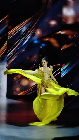 Những cú xoay để đời của Hà Tâm Như trong phần thi trang phục dạ hội bán kết Miss International Queen 2025 🇻🇳  #Missinternationalqueen2025 #Tiktokgiaitri #MIQVN #Missinternationalqueenvietnam 