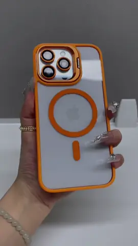 📱🔥 A capinha que tá viralizando chegou! Proteção premium + MagSafe poderoso + suporte de câmera integrado. 👉 Compatível do iPhone onze até o dezesseis Pro Max. ⚡ Estoque limitado — garante já no carrinho laranja! #Capinha #iPhone #Acessorios #TikTokShop #achadinhos 