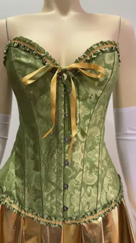 Se la princesa que siempre soñaste 👑 disponible desde la talla S, M y L 👸#corset#corsetvictoriano #princesa 