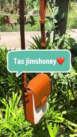 Dapatin harga murcenya bestiee🫵🏻🥰jangan lupa join live aku ya🫵🏻🥰#jimshoney #jimshoneyindonesia #jimshoneyofficial #lewatberandafyp #fypage 