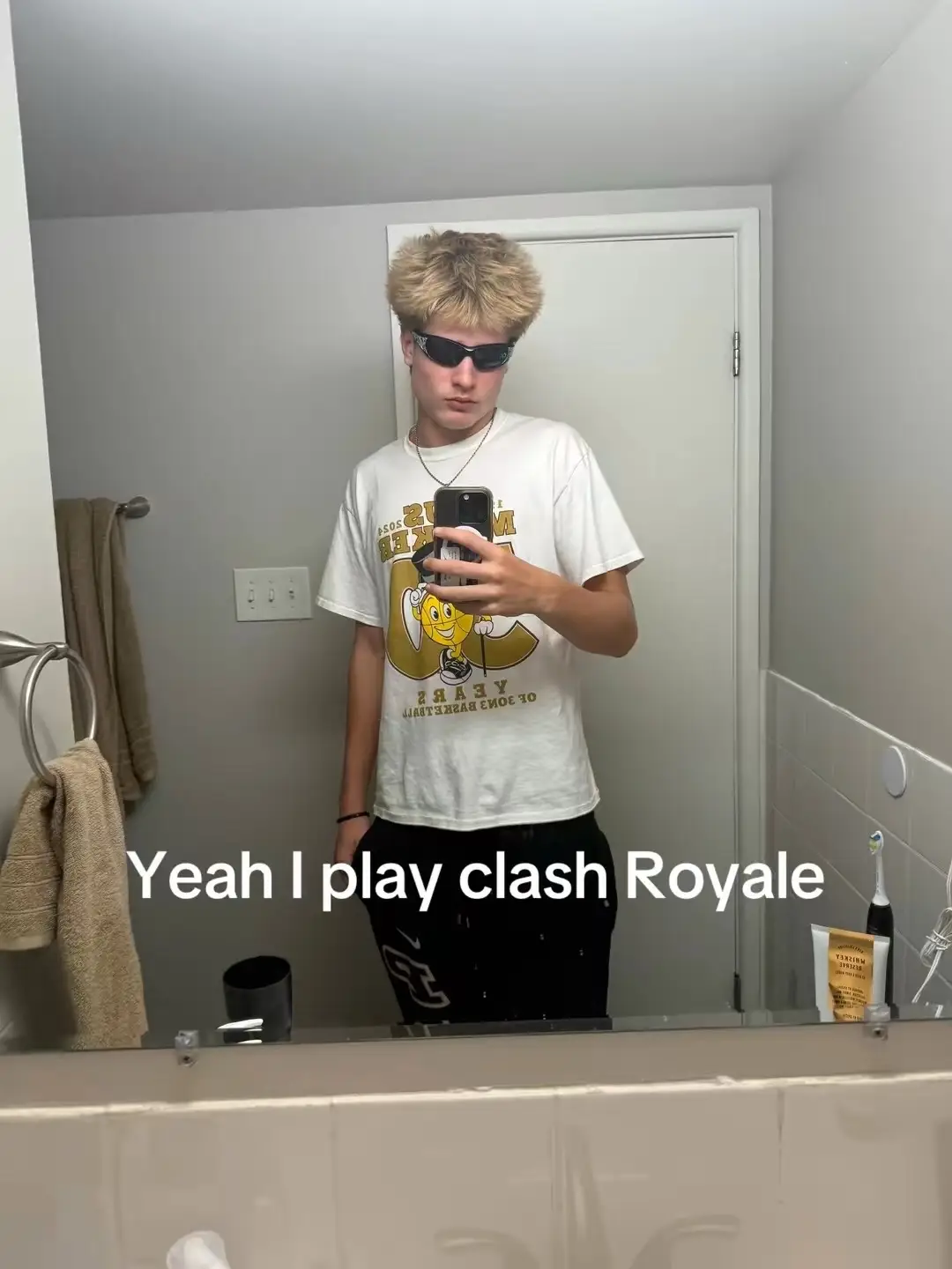 Thankful for my guys. had to hop on this. #fyp #foryoupage #izzyhutch #clash #clashroyale 