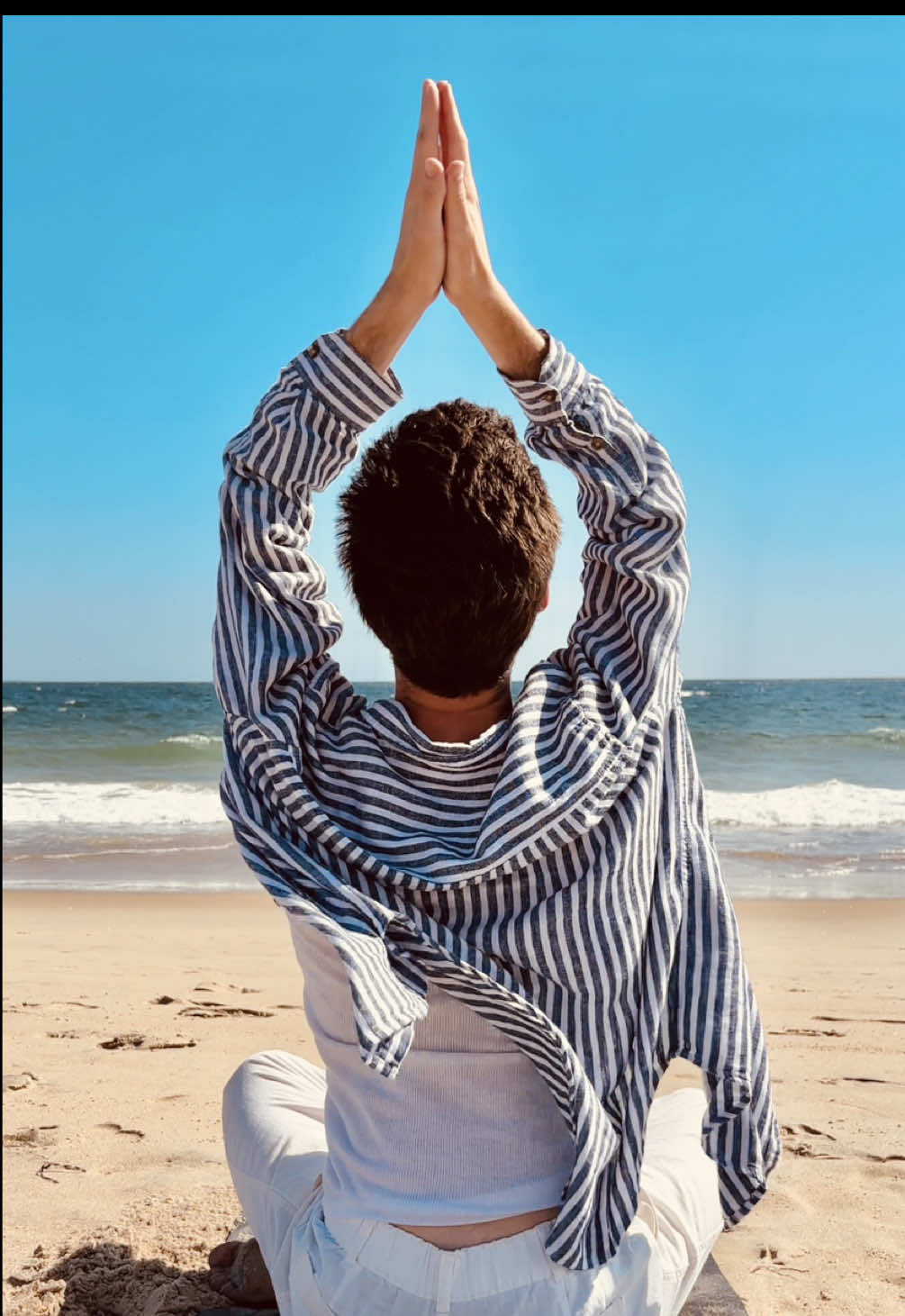 I used to think being emotionally balanced meant staying calm all the time.  Turns out that’s just being numb. Real balance is messier - it’s letting yourself feel sad so joy actually feels like coming home. It’s sitting with not knowing what’s next so that when things finally click, it actually means something. The lonely nights make the good conversations feel like everything. Maybe the point isn’t to skip the waves but to get better at riding them. 🌊 #spiritualbypassing #anxietyrelief #nervoussystemregulation #yogatherapy #somatichealing     