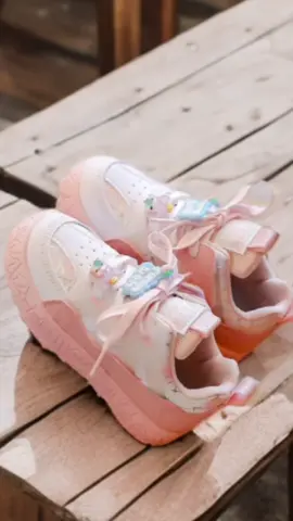 100% BESTSELLER!! Sepatu Sneakers Lucu Anak Perempuan Tampilan Stylish Nyaman dikaki harga Terjangkau Free Gantungan Lucu #sepatu #sepatusneakers #sepatumurah #fyp #fypシ゚viral 