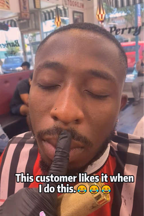 CustomerBarber,are you serious💈🤣#prank#barber #foryou #funny #funnyvideos 