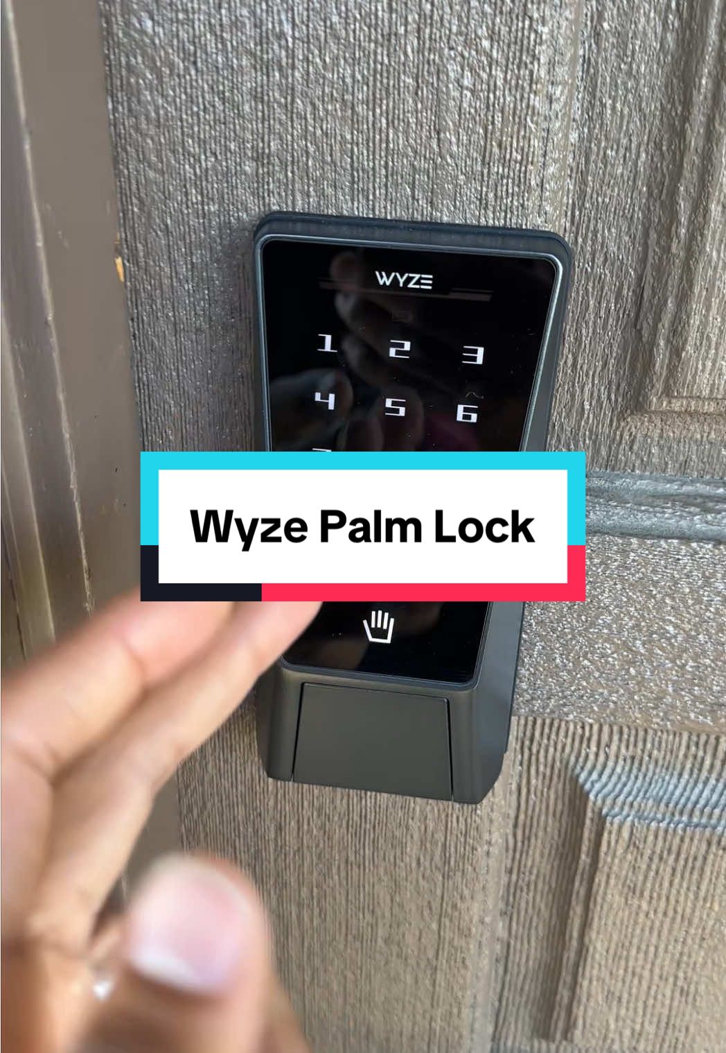 Use your palm to get inside your door #wyze #wyzepalmlock #doorlock #TikTokShopCreatorPicks 