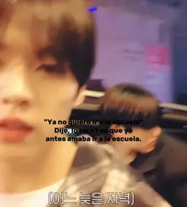 Sinceramente ya no es lo mismo, no me gusta ir porque me da miedo estar sola, siento que realmente mis amigxs y compañerxs me incluyen por pena. También me dan terror los trabajos en dupla o grupo, siento que nadie me va a incluir, por eso ODIO ir a la escuela... No por flojera, sino por miedo. #LeeKnowskz #texto #identification #fyp #textoblanco 