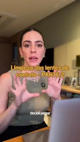 Parte 2 do vídeo sobre cuidados e higiene de lentes de contato: falamos sobre cuidados importantes com lentes de contato, como a necessidade de trocar o líquido diariamente, a higienização adequada ao colocar e retirar as lentes, e o prazo de troca das caixinhas. Também abordamos a opção da cirurgia refrativa como alternativa às lentes de contato. #LentesDeContato #CuidadosComLentes #SaúdeOcular #CirurgiaRefrativa