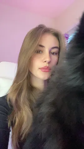 stweeming rn come say hi! 
