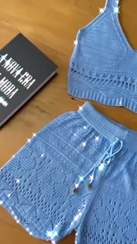 Conjunto Saída de Praia Tricô Feminina Verão 2025 Moda Short e Top Rendado Crochê Tendência #férias 