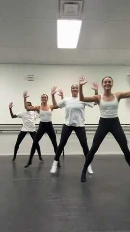 REECES PUFFS #reecespuffs #trending #twins #dance #goofy 
