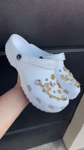 Comenta 😍 se você também é viciado em conforto! #look #moda #conforto #babuche #tendencia 