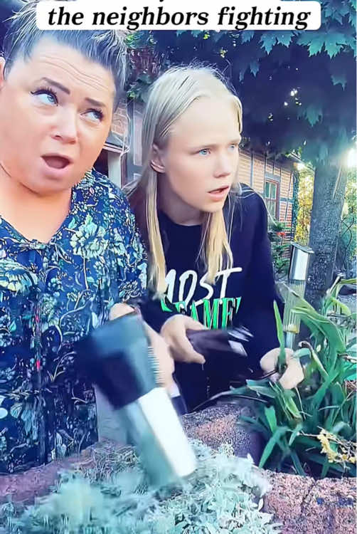 When you hear the neighbors fighting 😂😂#funny #usa#prank #funnyvideos #foryou 