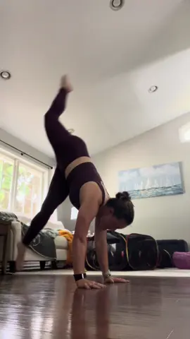 One from the archives. Starting this handstand journey and incorporating it into my yoga has been so fun and rewarding. Cheers to trying new shapes and continue to flow #yogi #yoga #handstand #fyp #flow 