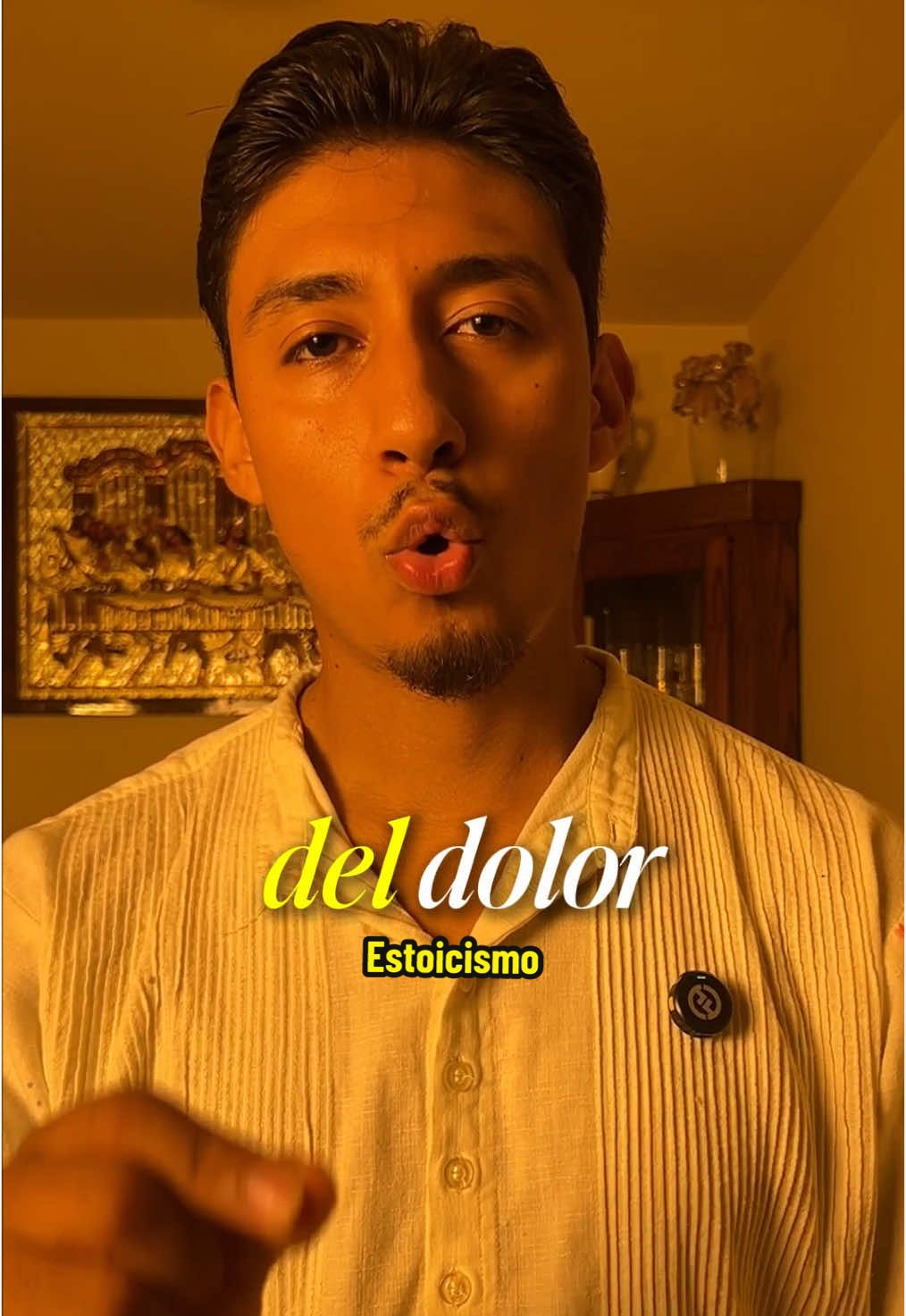 Así enfrenta el estoico el dolor …. Siempre nos llega la interrogante sobre qué haría un estoico cuando se sufre la pérdida de un ser querido  El estoico practica la aceptación de aquello que no puede controlar y a partir de ahí inicia su acción … #estoicismo #estoico #filosofiaestoica #desarrollopersonal #crecimientopersonal #seneca #pazinterior 