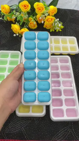 Khay làm đá silicon #khaylamdaconapday #khaylamdasilicon14vien #xuhuong #emthotaphoa1 
