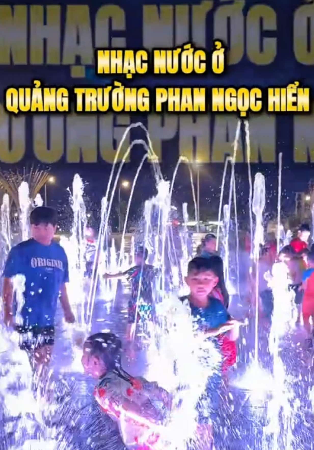 CÀ MAU- NHẠC NƯỚC Ở QUẢNG TRƯỜNG PHAN NGỌC HIỂN - HOT HIT #phangiau #heogiauriviu #nhacnuoc #hot #cm 