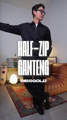 solusi kalo pengen rapih, tapi bosen pake kemeja 👌👌 @Ribsgold  #ribsgold #halfzip #kemejasimple #simpleoutfit #formaloutfit 